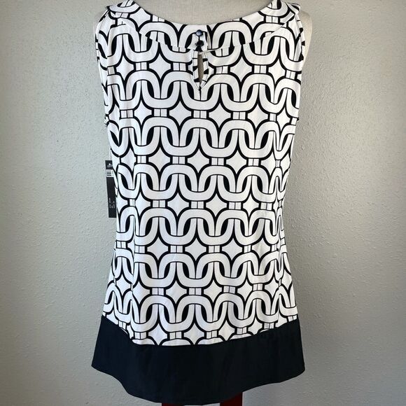 NWT Essentials by Milano Sleeveless Blouse Top - Picture 8 of 10